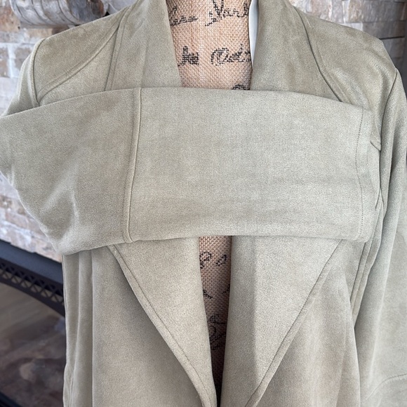hem & thread tan long line open front light faux suede jacket with side pockets - Picture 5 of 16